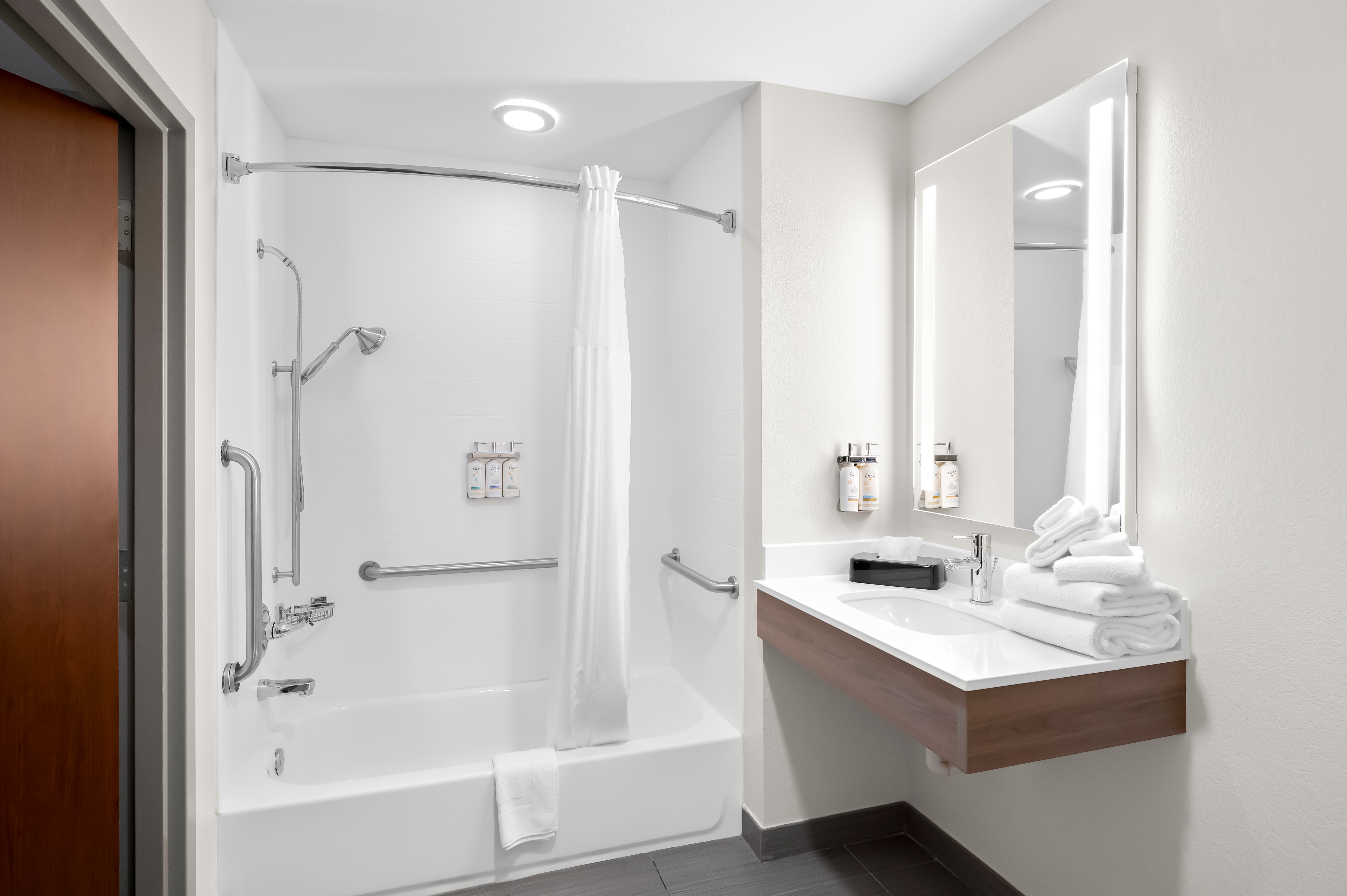 holiday inn express and suites morrilton by ihg
