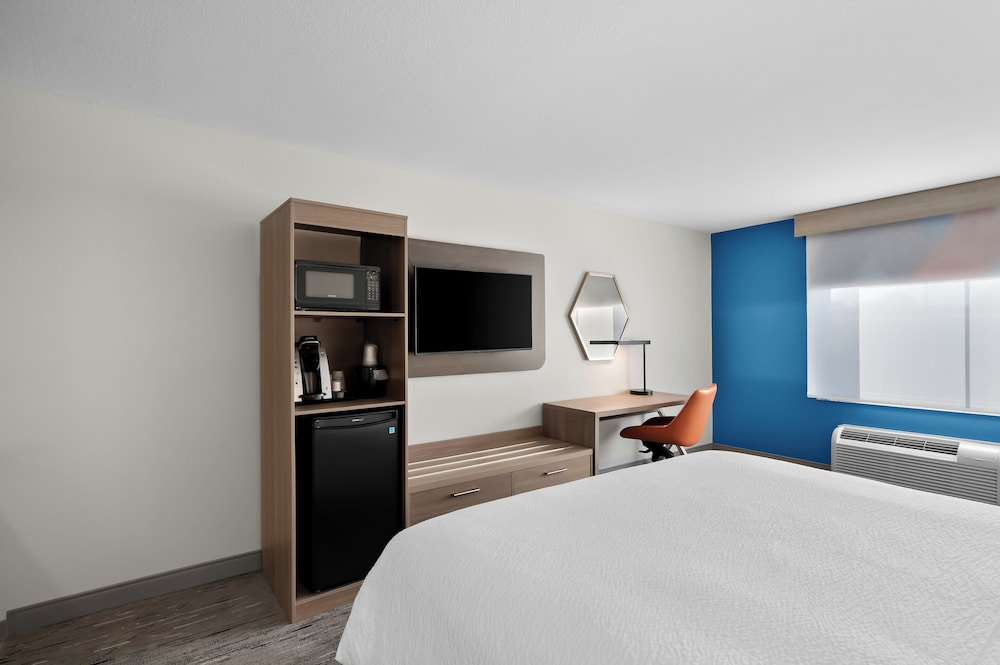 holiday inn express and suites morrilton by ihg