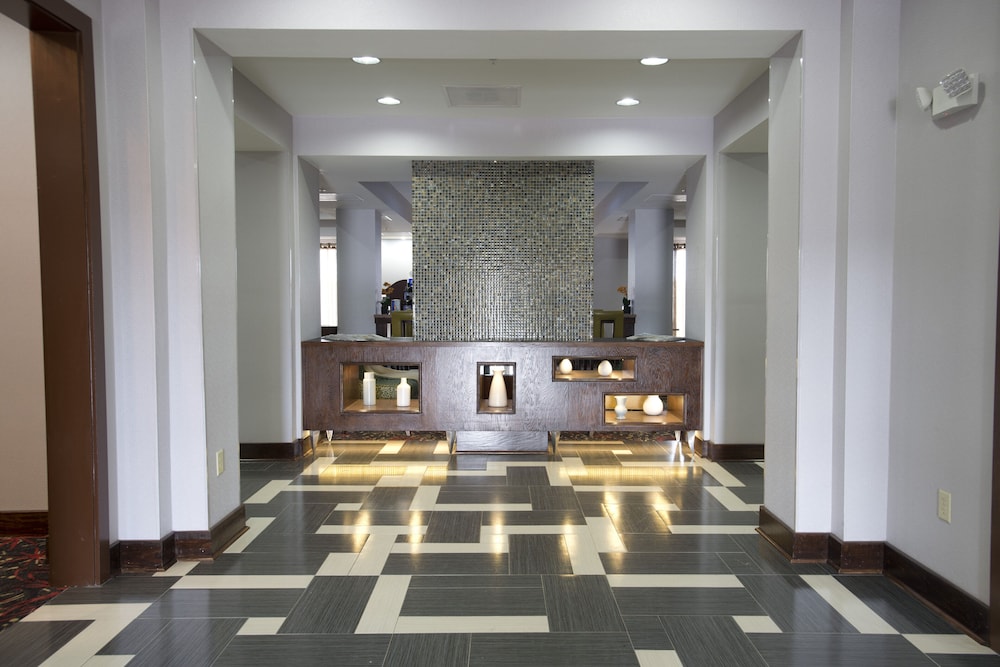 holiday inn express and suites morrilton by ihg