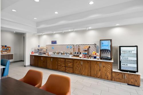 holiday inn express and suites morrilton by ihg