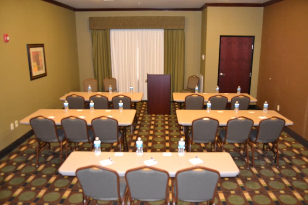 holiday inn express heber springs by ihg
