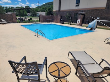 holiday inn express heber springs by ihg