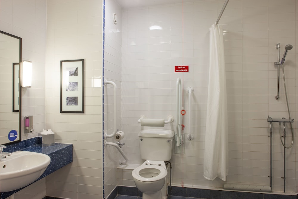 holiday inn express birmingham star city an ihg hotel