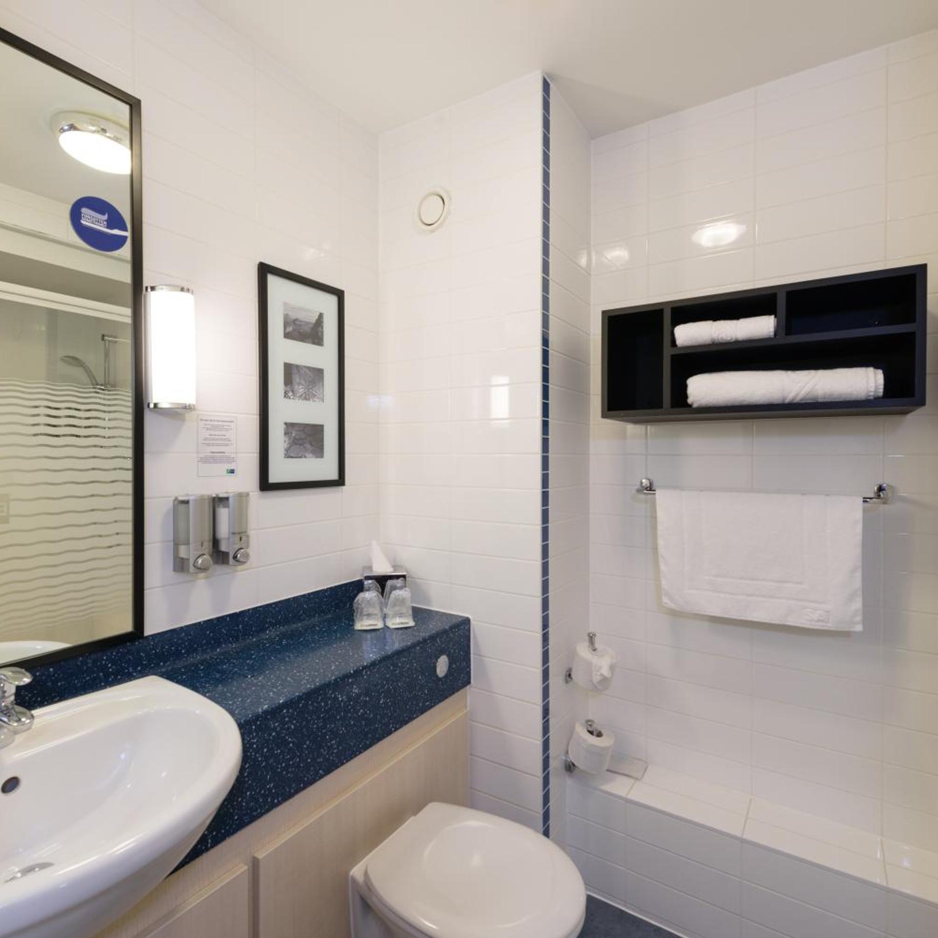 holiday inn express birmingham star city an ihg hotel