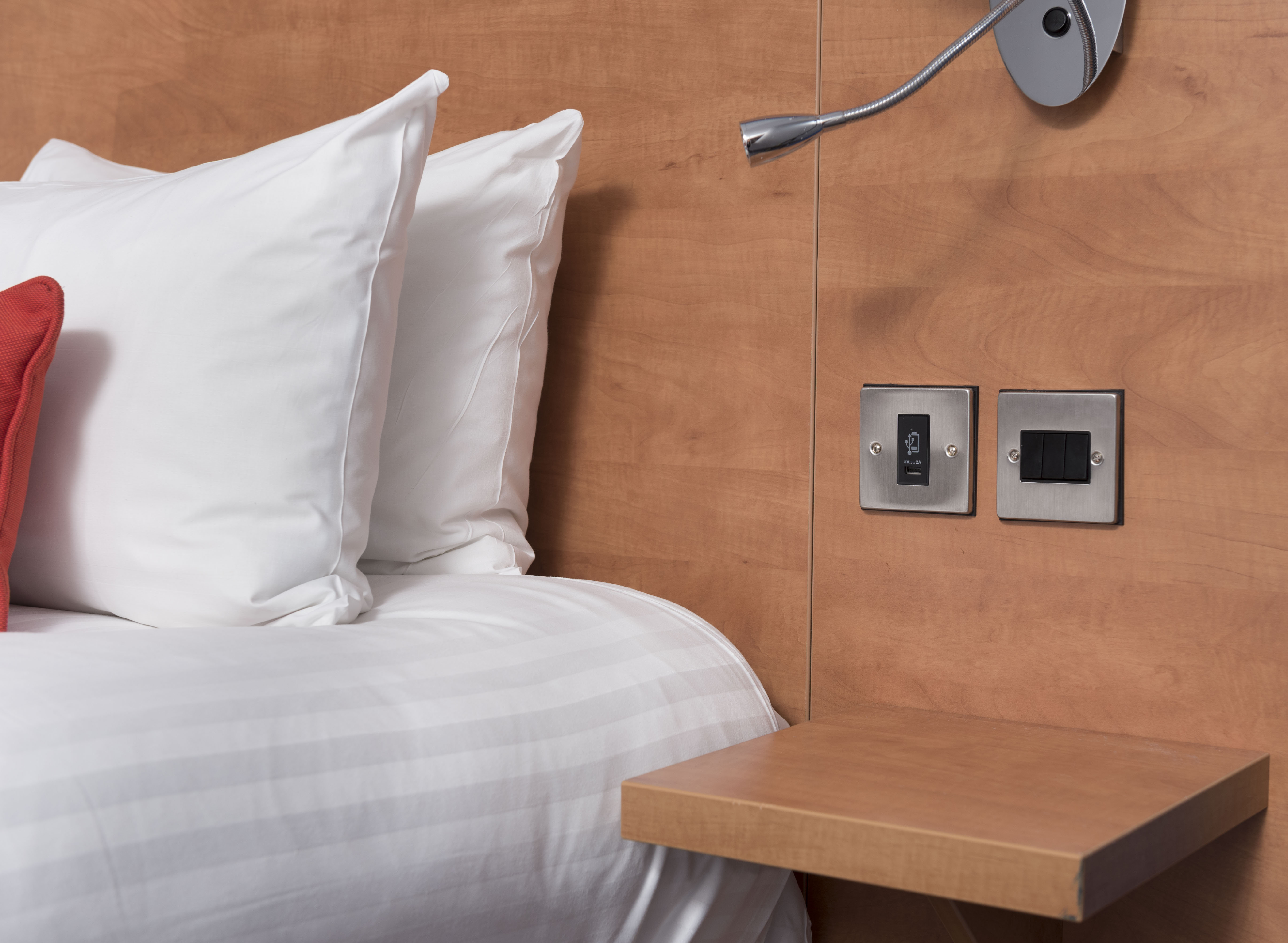 holiday inn express birmingham star city an ihg hotel