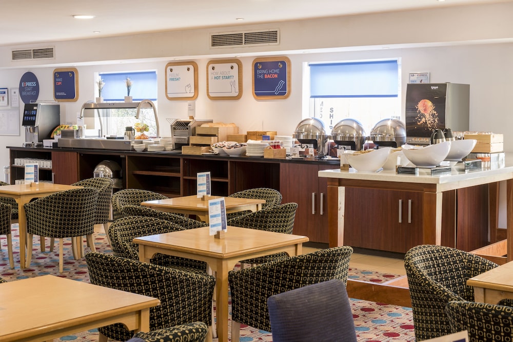 holiday inn express birmingham star city an ihg hotel