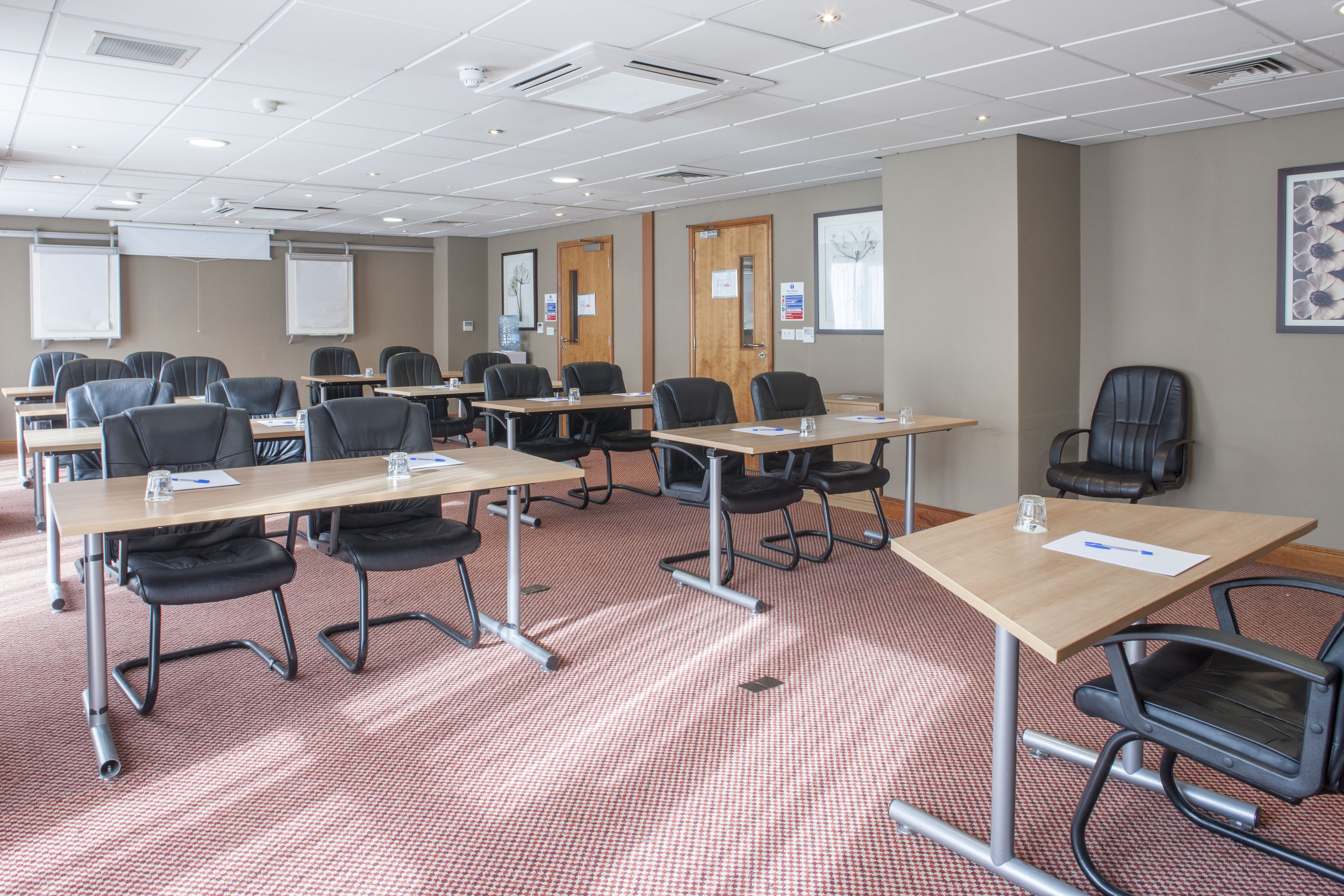 holiday inn express birmingham star city an ihg hotel