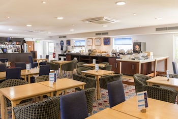 holiday inn express birmingham star city an ihg hotel