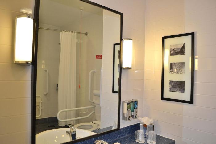 holiday inn express birmingham star city an ihg hotel