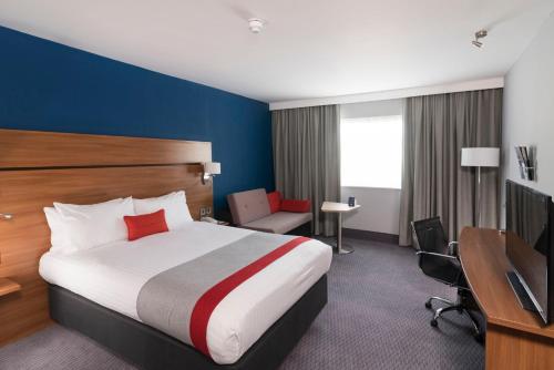 holiday inn express birmingham star city an ihg hotel