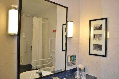 holiday inn express birmingham star city an ihg hotel