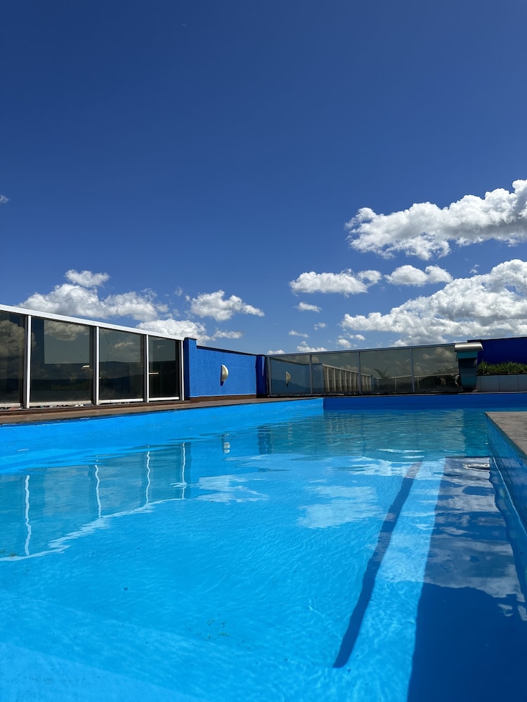 hotel atrium express