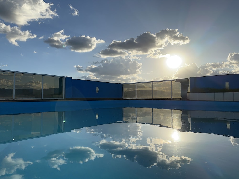 hotel atrium express