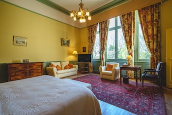 chateau de verrieres