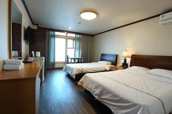 mountains and ocean sports hotel