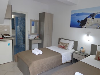 honeymoon beach hotel