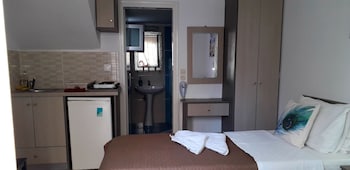 honeymoon beach hotel