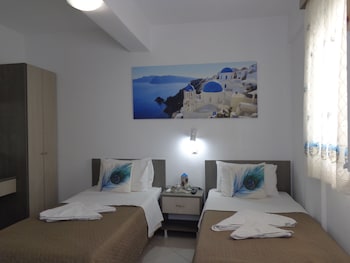 honeymoon beach hotel