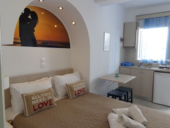 honeymoon beach hotel