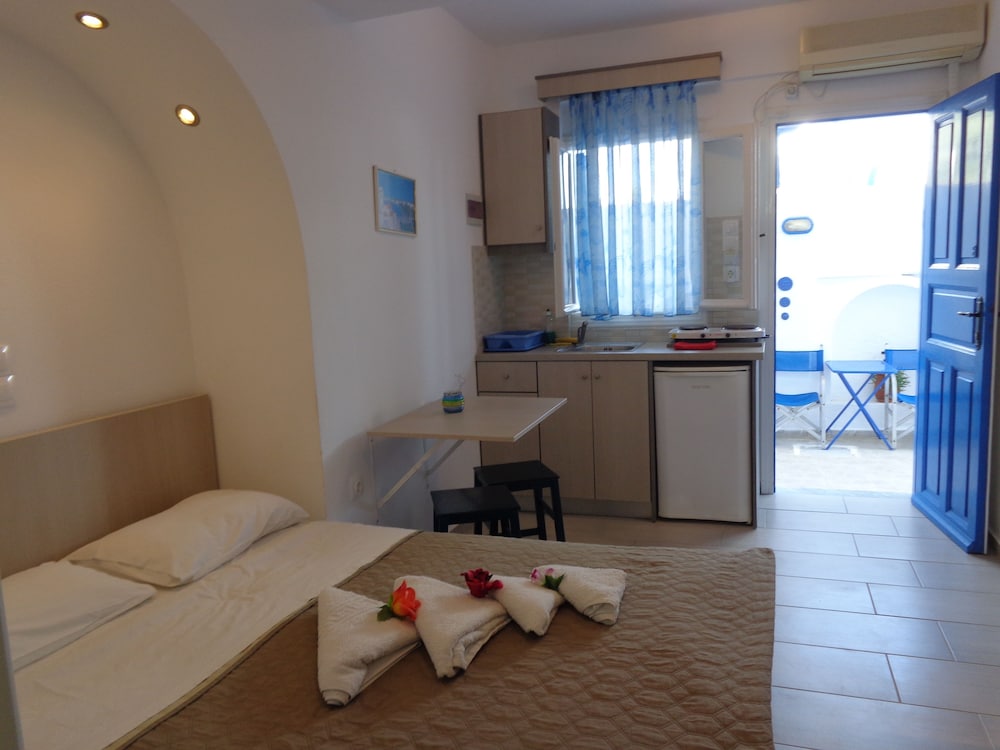 honeymoon beach hotel