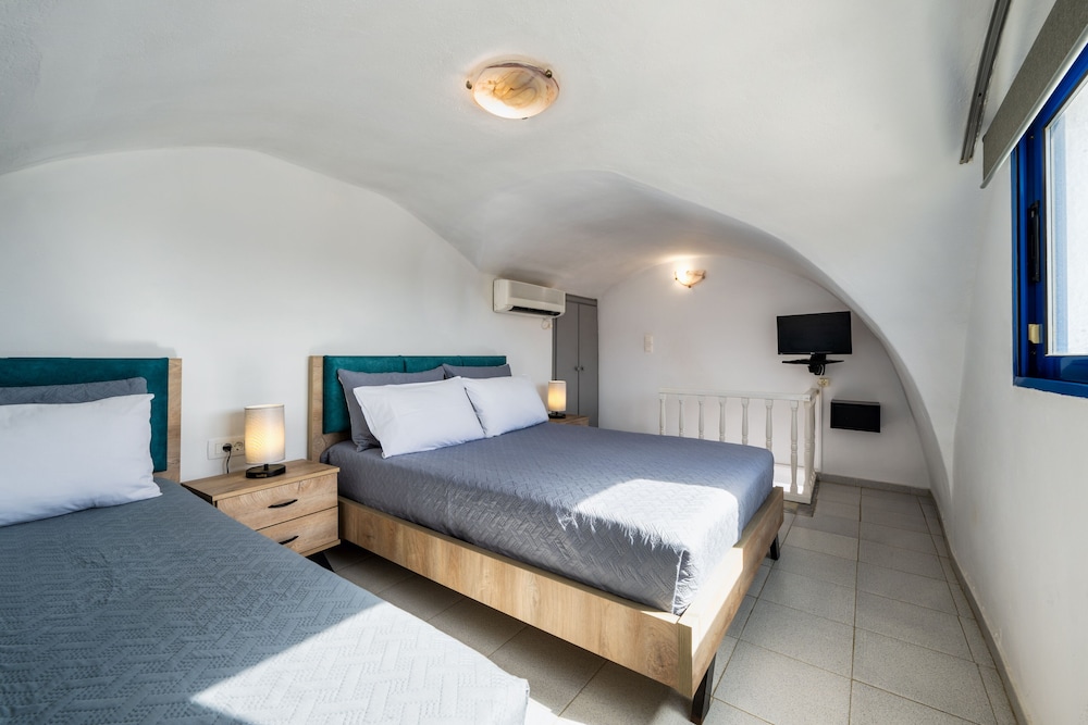 honeymoon beach hotel