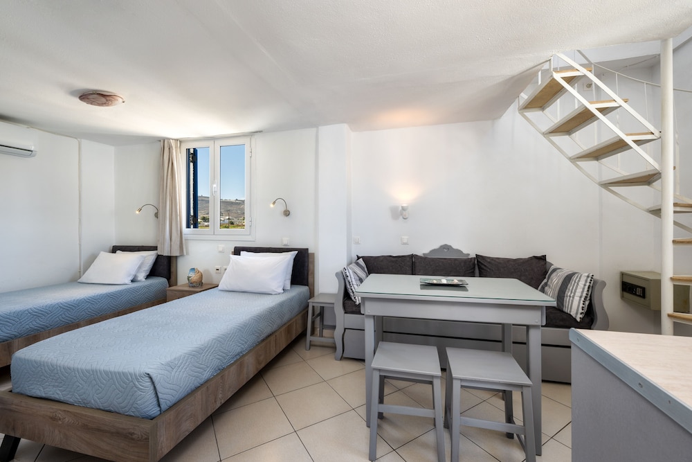 honeymoon beach hotel