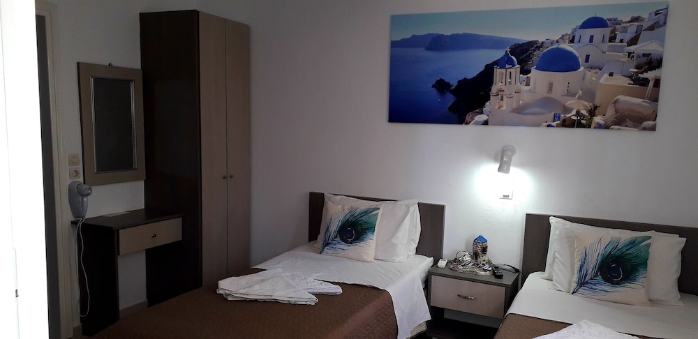honeymoon beach hotel
