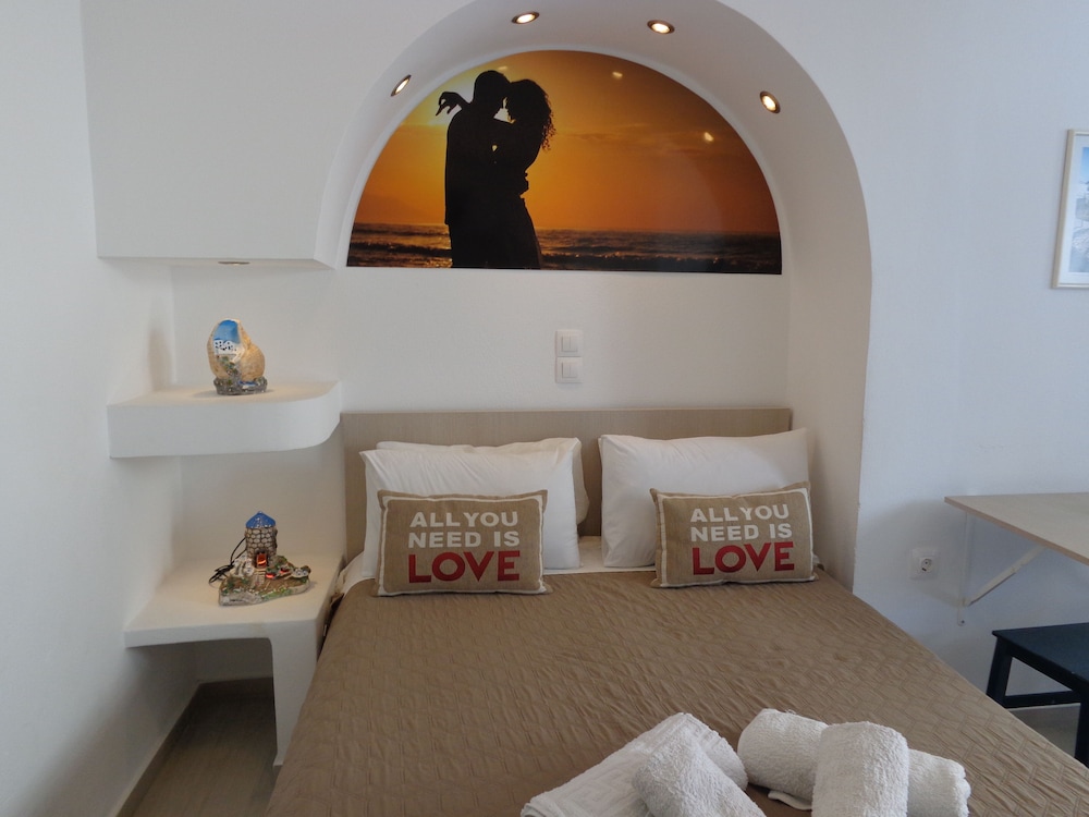 honeymoon beach hotel
