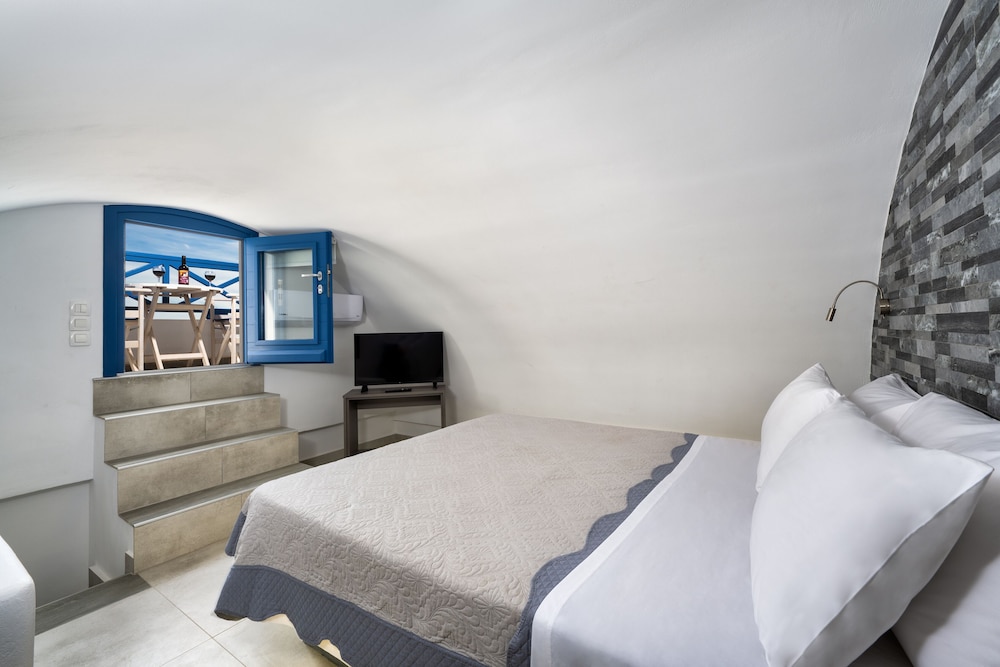 honeymoon beach hotel