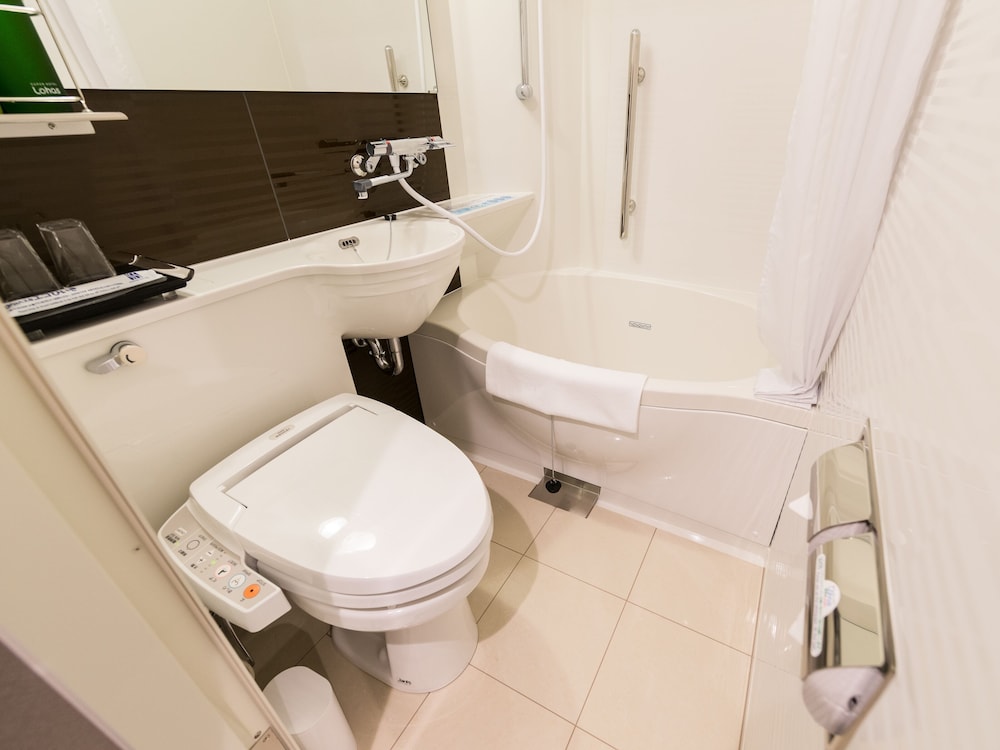 super hotel premier tokyo eki yaesu chuo guchi