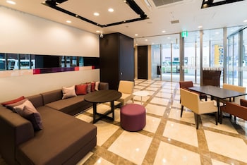 super hotel premier tokyo eki yaesu chuo guchi