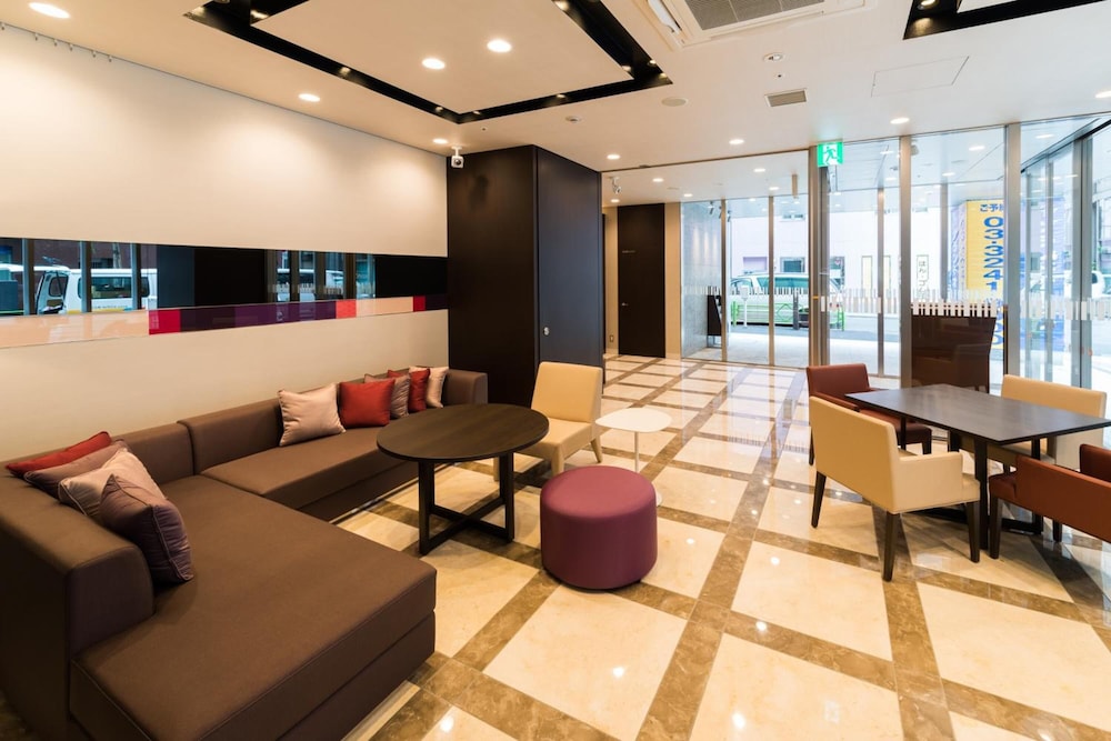 super hotel premier tokyo eki yaesu chuo guchi