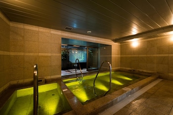 super hotel premier tokyo eki yaesu chuo guchi