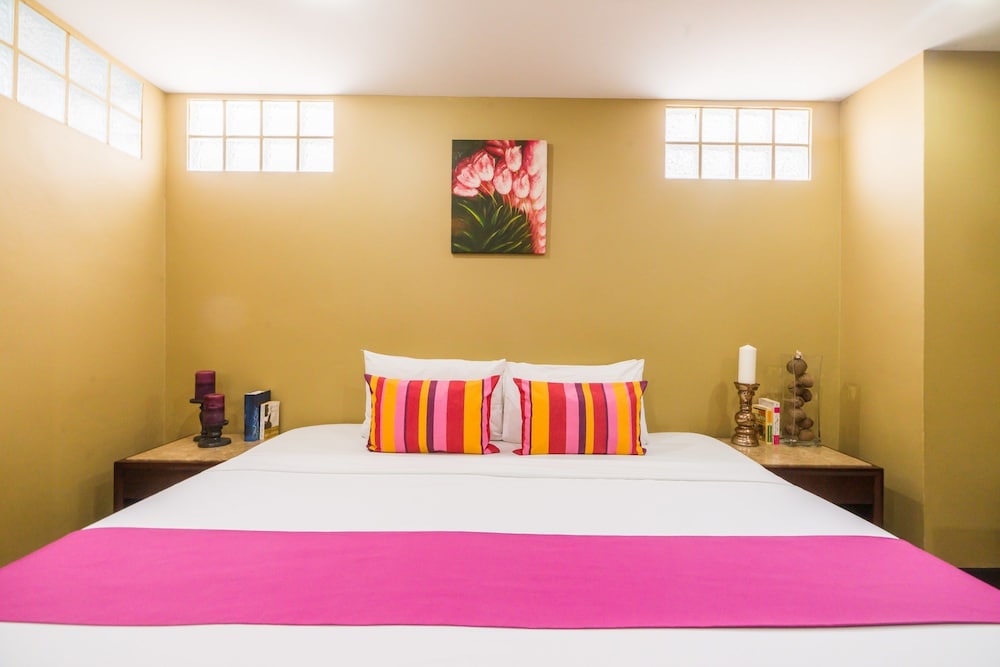 ton aor place hotel ratchada