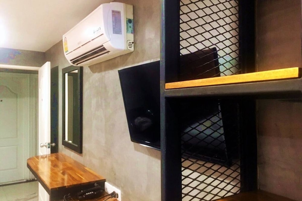 ton aor place hotel ratchada