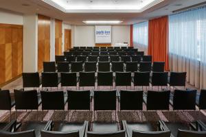park inn by radisson berlin alexanderplatz