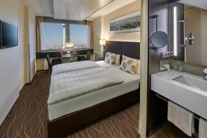 park inn by radisson berlin alexanderplatz