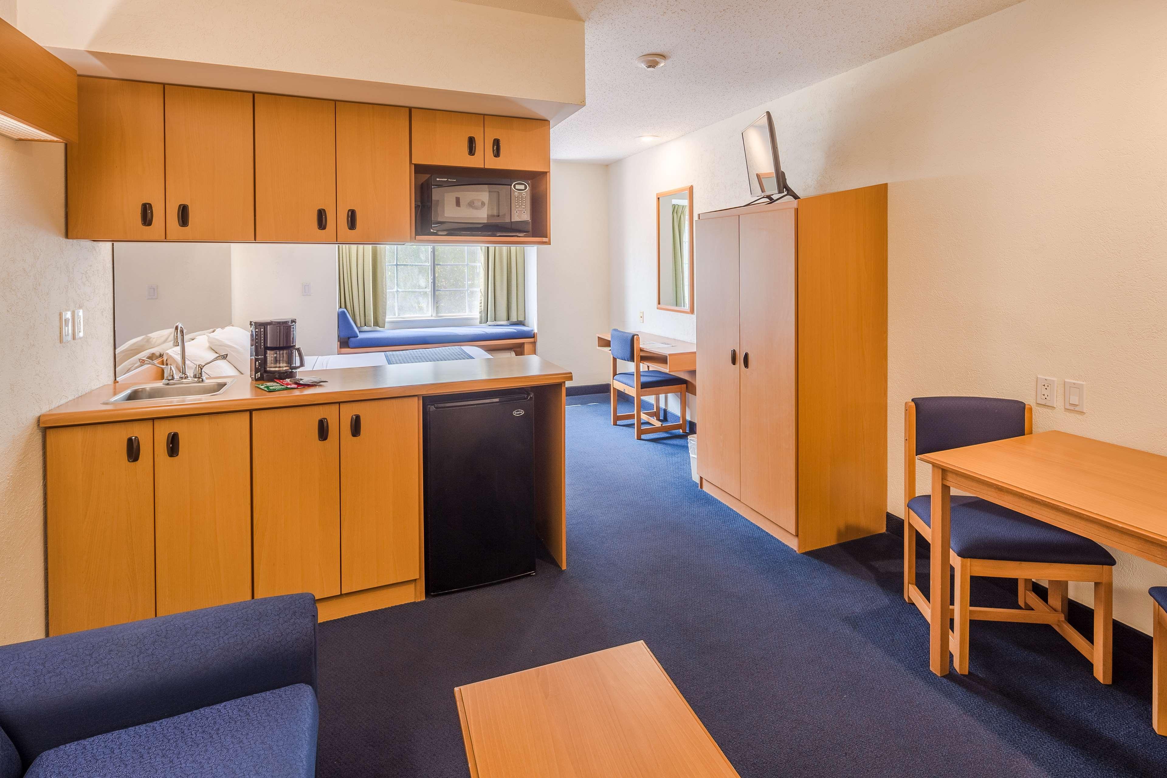 Microtel Inn & Suites By Wyndham Culiacan,Los Mochis>>Culiacan,3 star