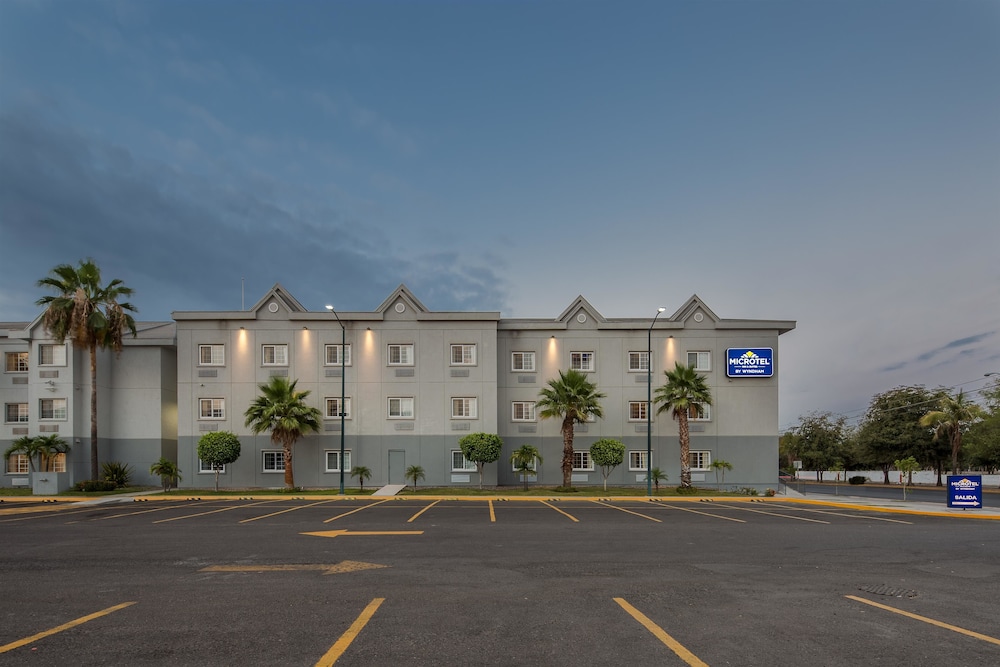 Microtel Inn & Suites By Wyndham Culiacan,Los Mochis>>Culiacan,3 star
