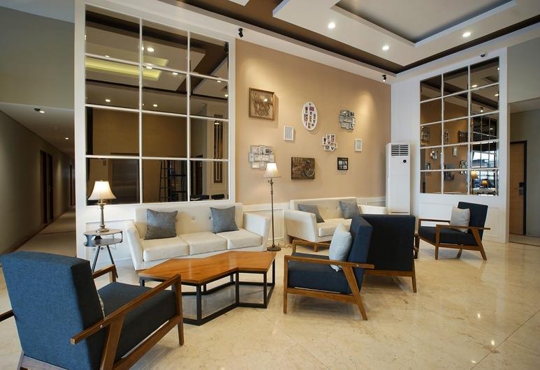 triizz hotel semarang by royal singosari