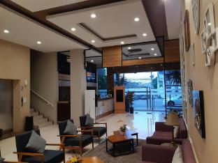 triizz hotel semarang by royal singosari