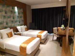 triizz hotel semarang by royal singosari