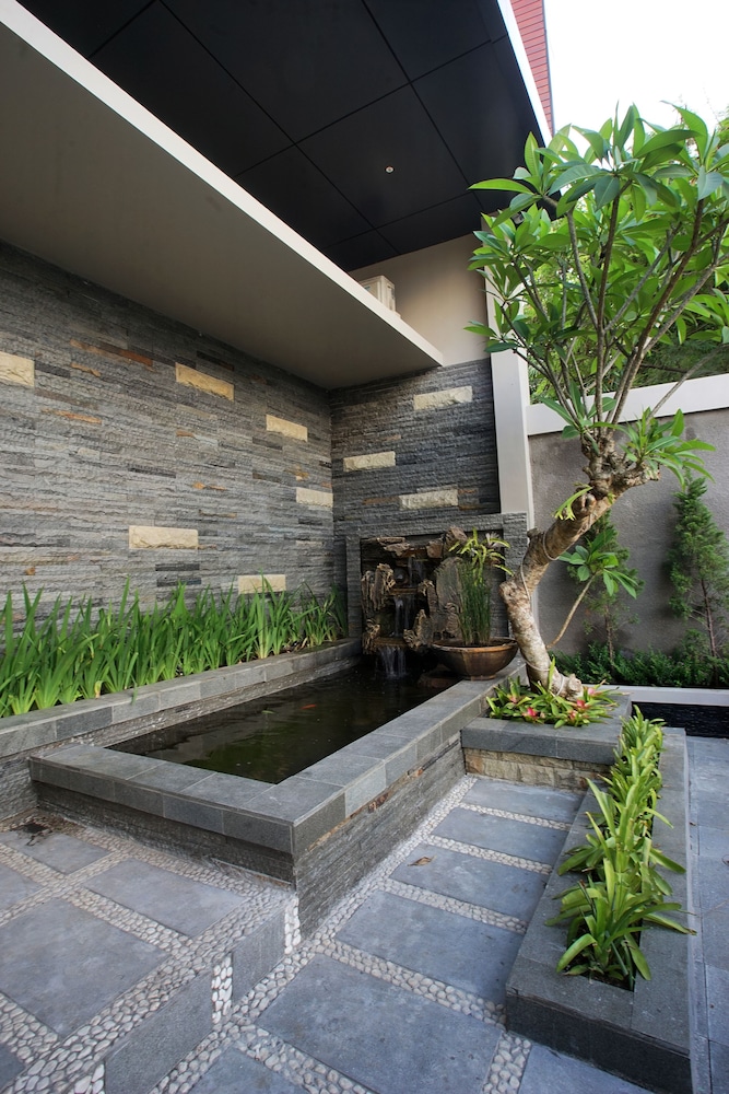 triizz hotel semarang by royal singosari