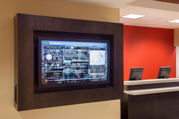 courtyard by marriott toronto airport