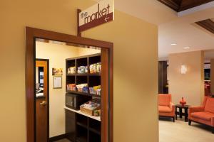 courtyard by marriott toronto airport