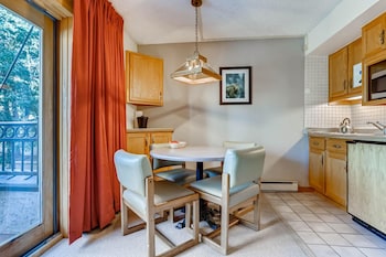 lifthouse lodge a studio condo