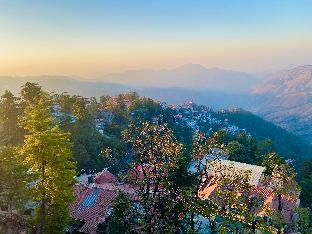 the boho near mall road