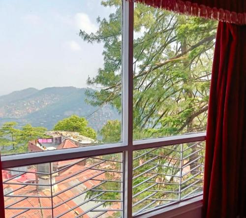 the boho near mall road