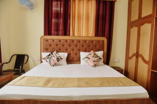 the boho near mall road