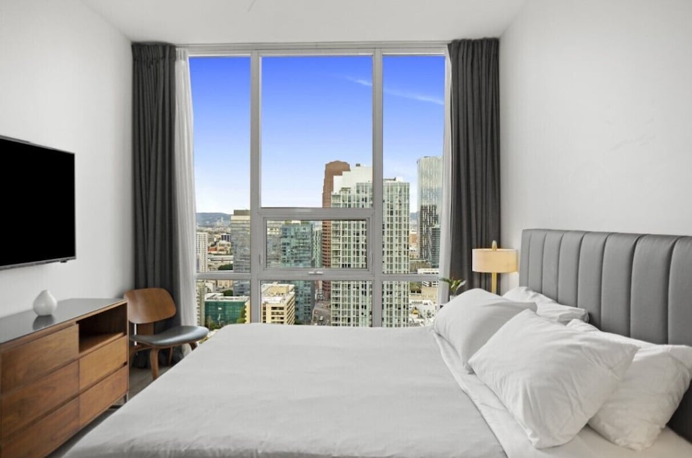 level los angeles downtown south olive